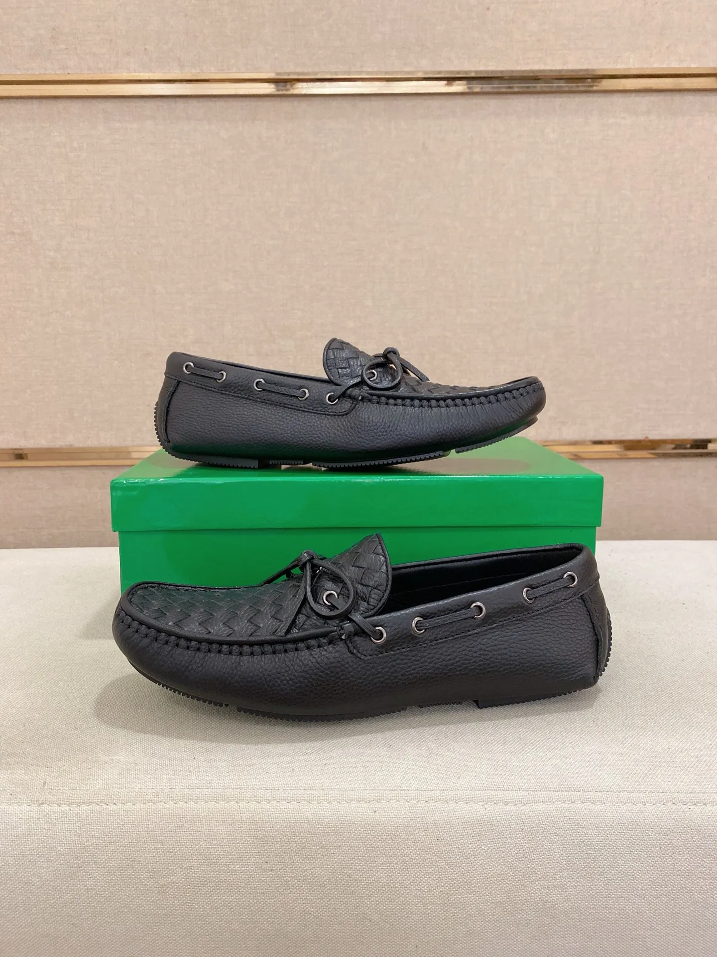 Men's shoes 💰 400💰 (Niu Li + Niu Pad) [BV] latest hot style‼ ️Casual men's shoes, uppers imported deer pattern first-layer cowhide ➕Full imported cowhide lining✔️Exquisite workmanship, excellent foot feel, special rubber soles✔️, cool and fashionable, the latest fashion, fashionable outsole, hurry up. Code number: 38-44 (can be customized to 37.45, non-refundable)